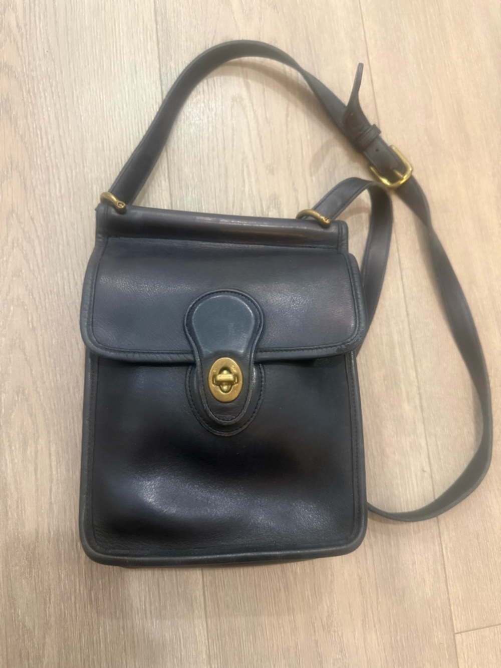 Vintage Coach Black Leather Crossbody Bag – Made in USA